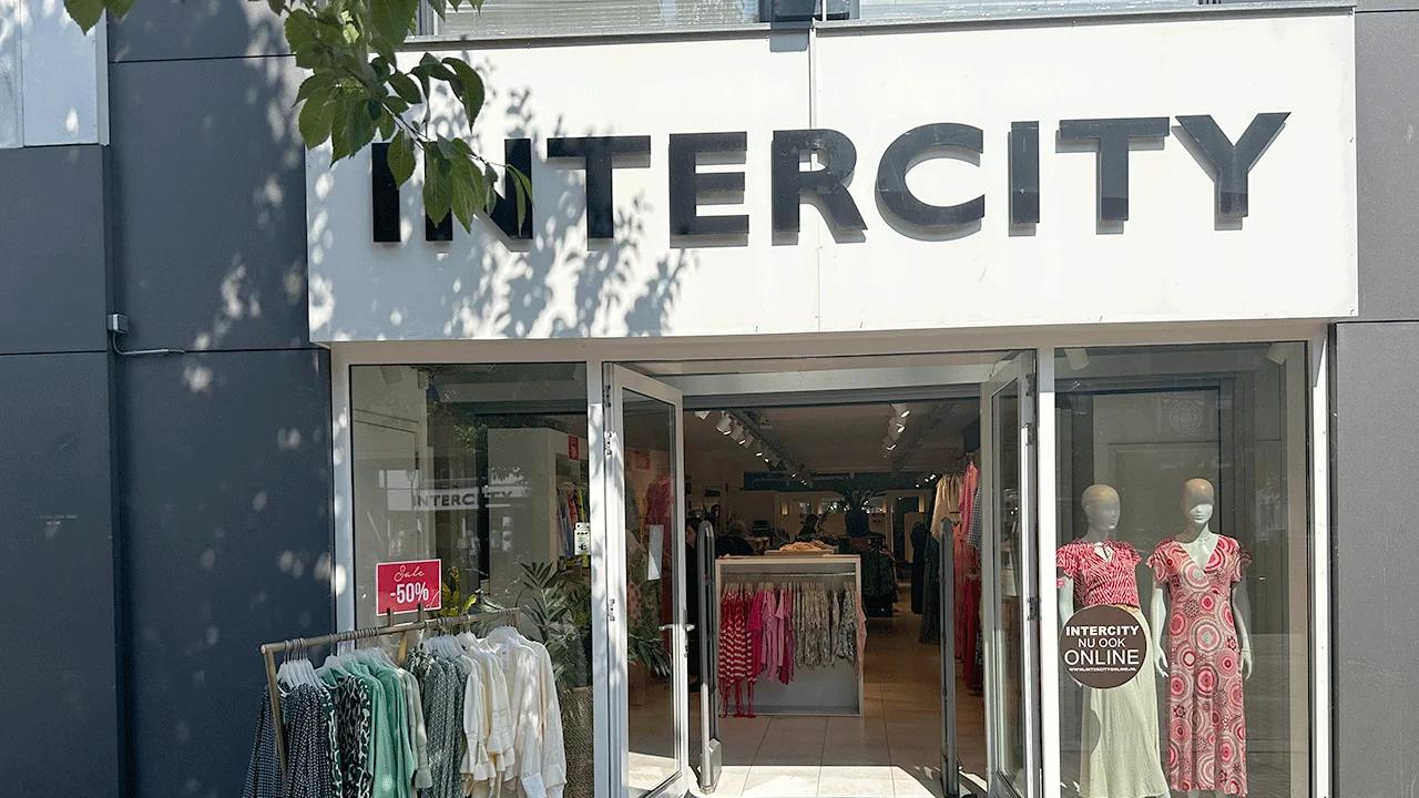 Kledingwinkel Intercity — foto 2